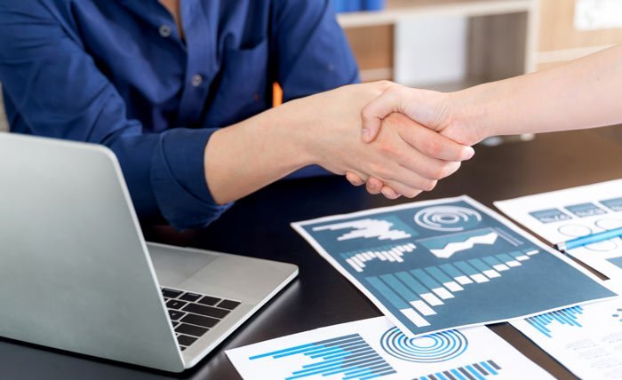 Financial Modeling for UAE Operators: Testing Decisions Before They Cost You